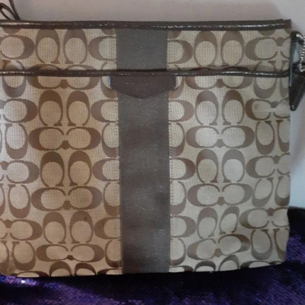 Crossbody  coach